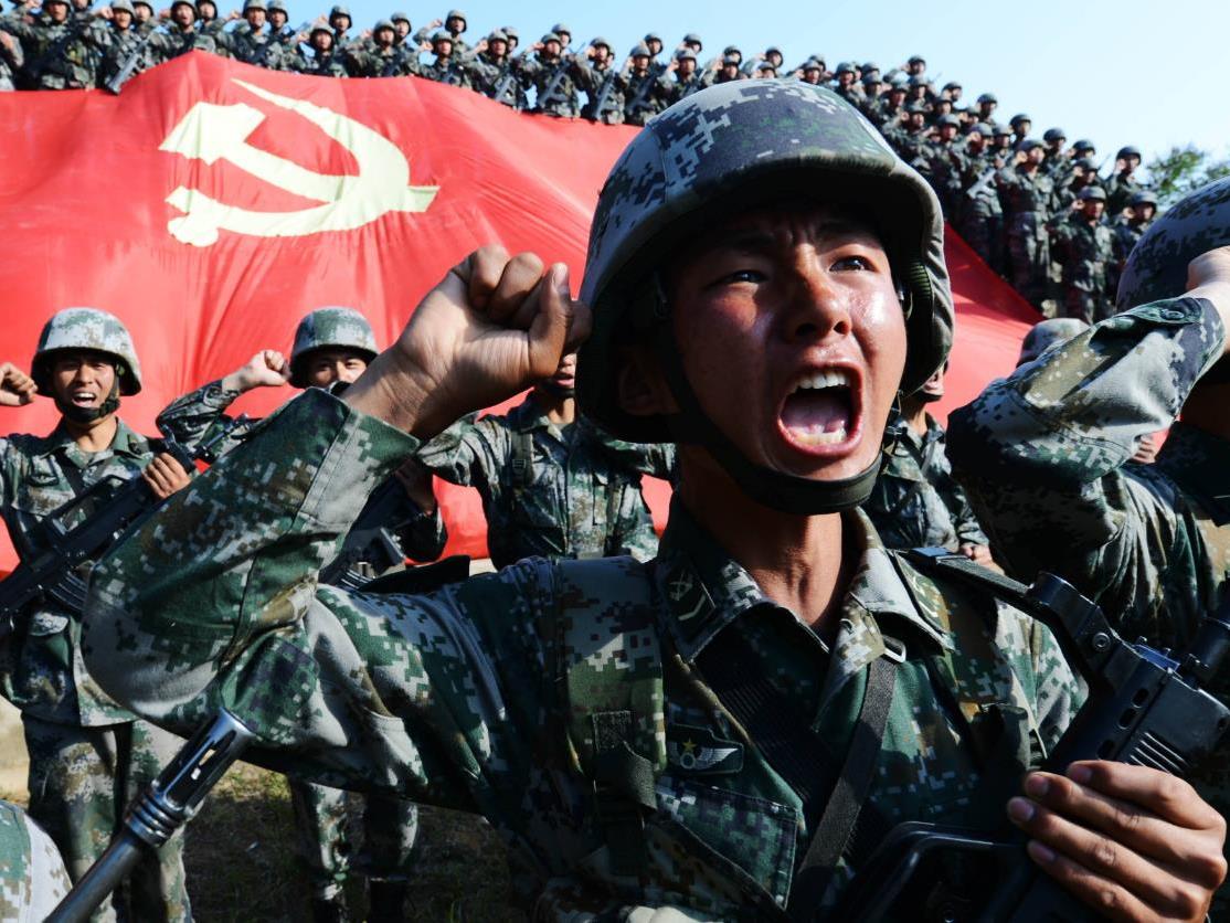 第79集團軍某旅加強基層建設 士官骨干擔任首席教練員